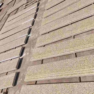 忻州 黄金麻花岗岩光面楼梯踏步