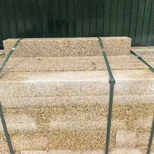 忻州 黄金麻花岗岩石材机切面栏杆料半成品