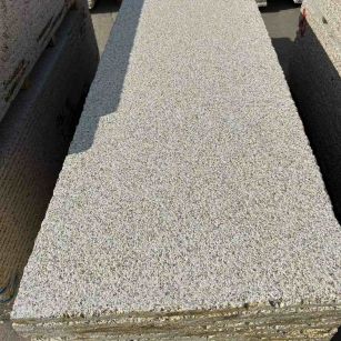 忻州 黄金麻花岗岩荔枝面毛板，半成品