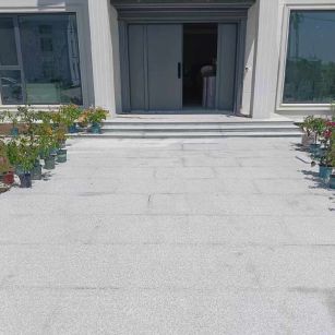 忻州 芝麻白花岗岩地铺石地面铺装