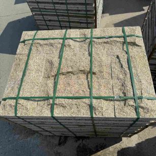 忻州 黄金麻花岗岩石材自然面蘑菇石成品