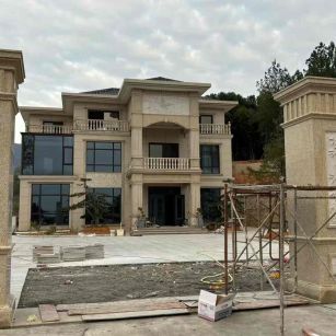 忻州 黄金麻花岗岩别墅雕花外墙干挂配上门口雕花罗马柱