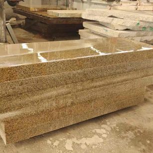 忻州 黄金麻栏杆料半成品加工中