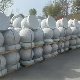 忻州 白麻花岗岩石材圆球，石球，挡车球，隔离球，景观石球，风水球等