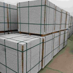 忻州 白麻花岗岩石材荔枝面地铺石（300*600*50）