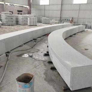 忻州芝麻白花岗岩石板材 园林光面弧形坐凳