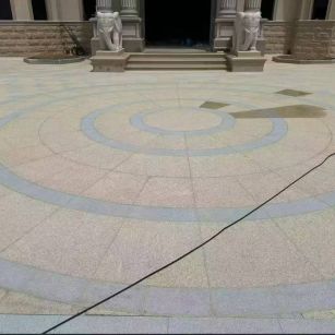 忻州 黄金麻芝麻灰花岗岩石材地铺拼接效果