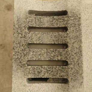 忻州 芝麻白拉丝面花岗岩U型开槽排水槽