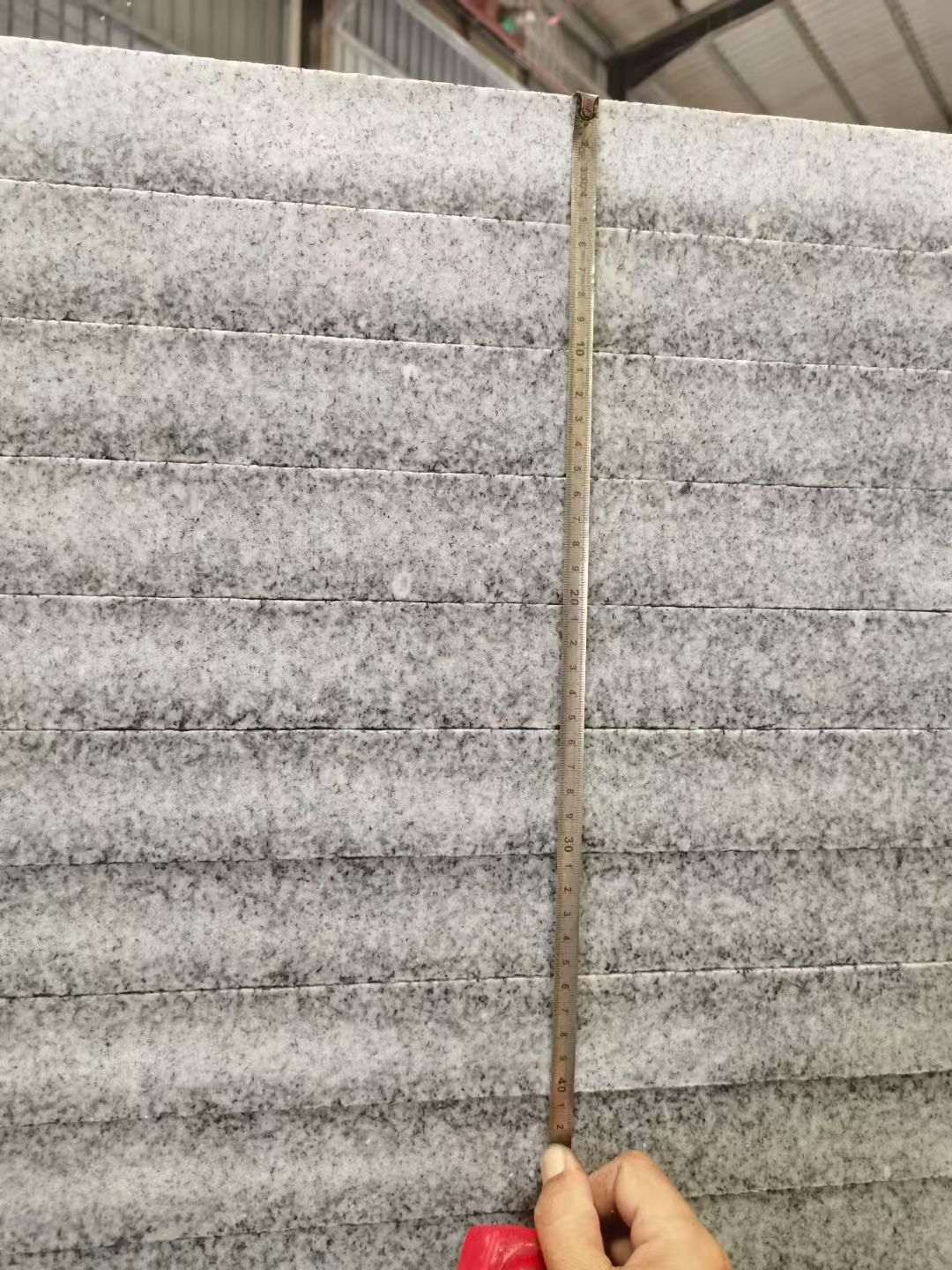 忻州 芝麻白火烧成品厚薄均匀，B料价格接近A料质量