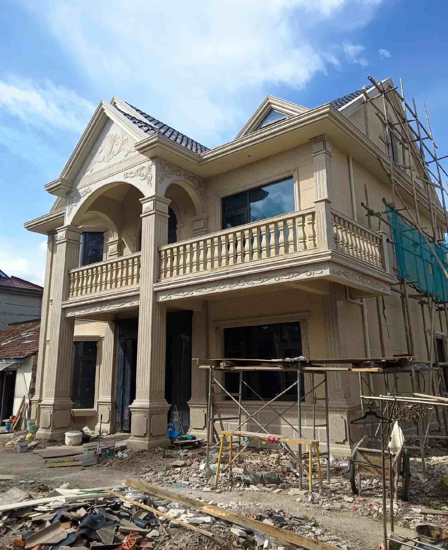 忻州 黄金麻花岗岩石材私人别墅雕花门楼柱阳台栏杆