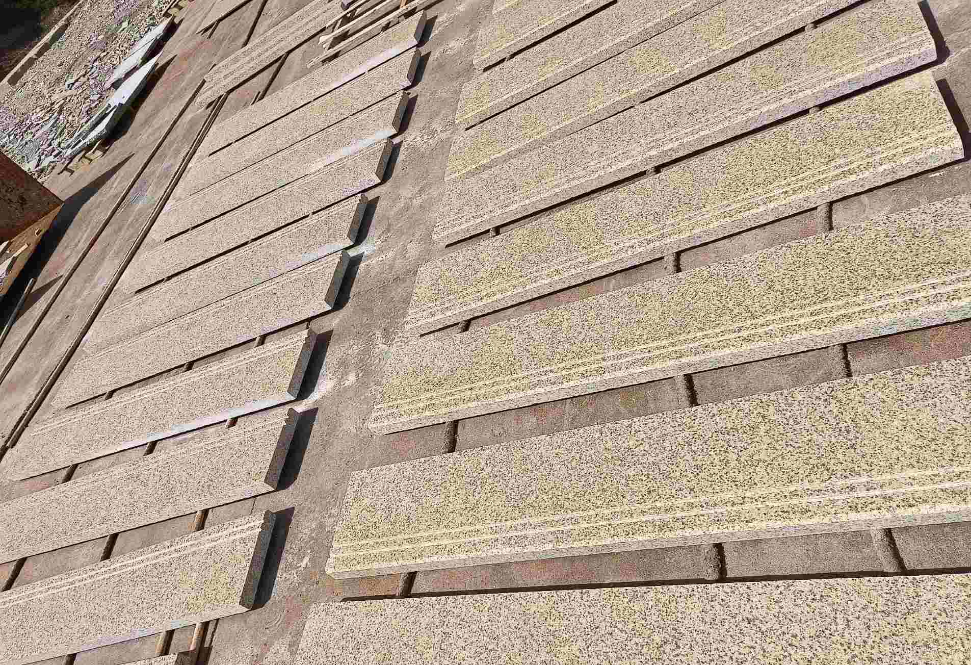 忻州 黄金麻花岗岩光面楼梯踏步