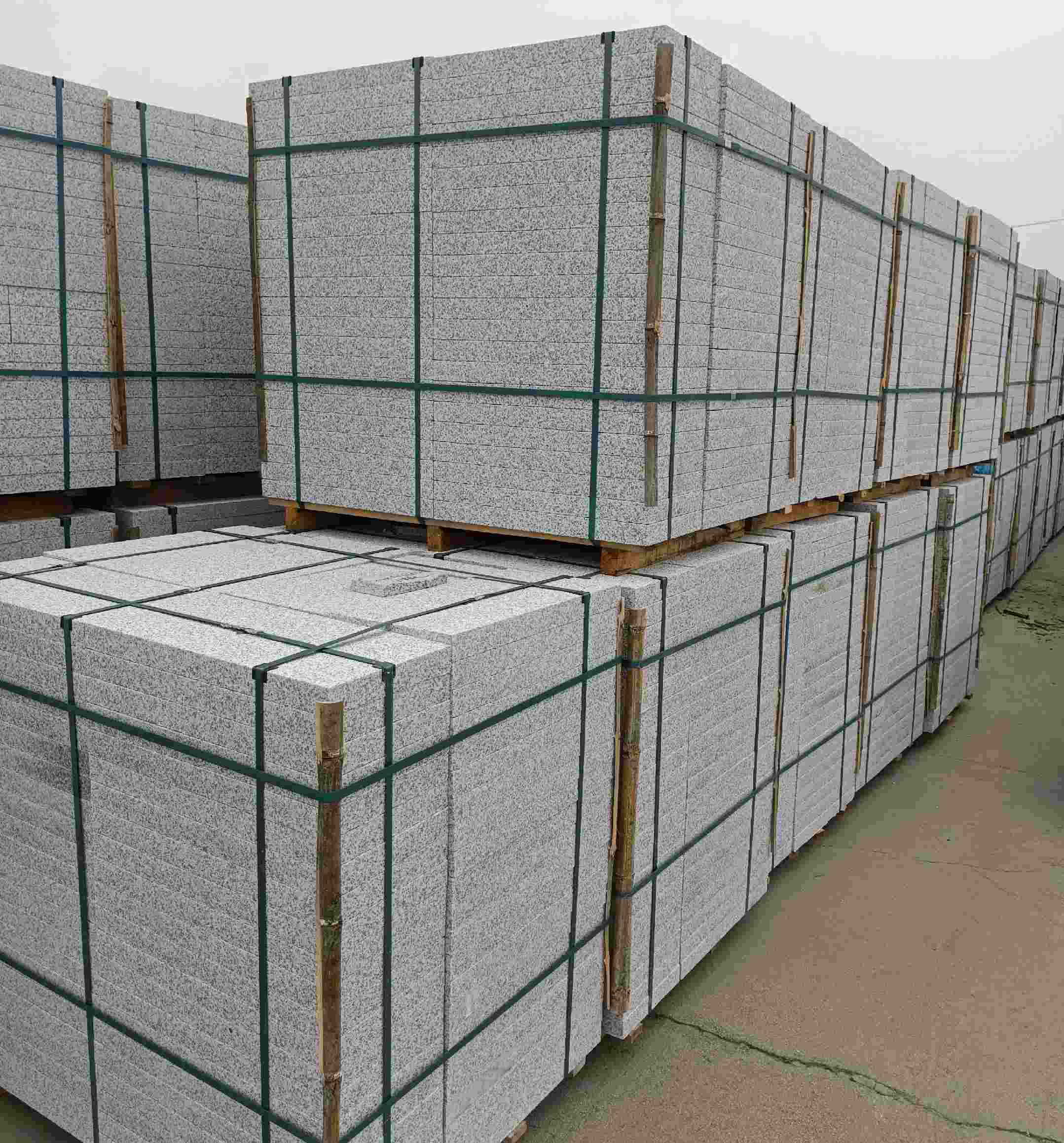 忻州 白麻花岗岩石材荔枝面地铺石（300*600*50）