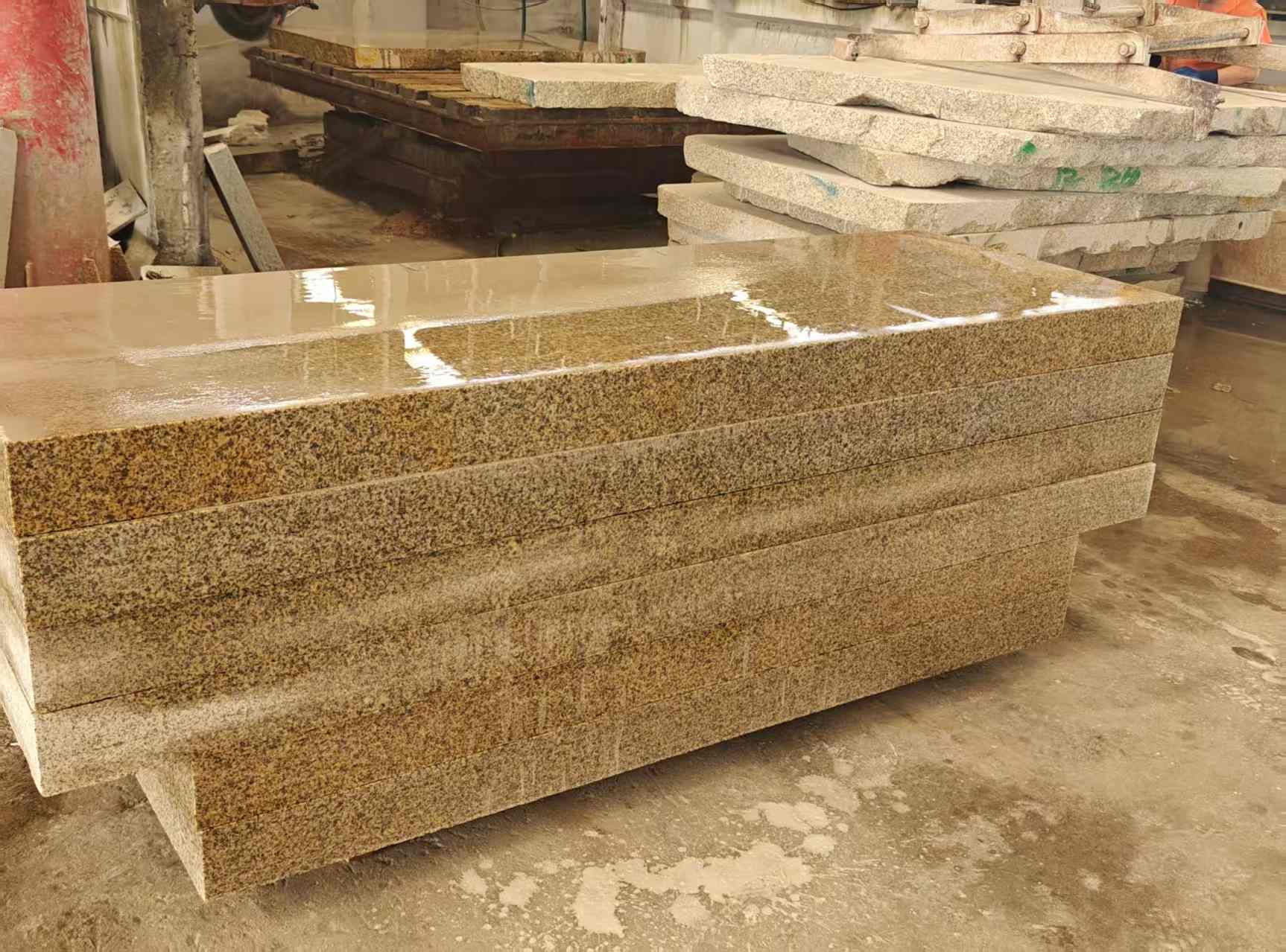 忻州 黄金麻栏杆料半成品加工中