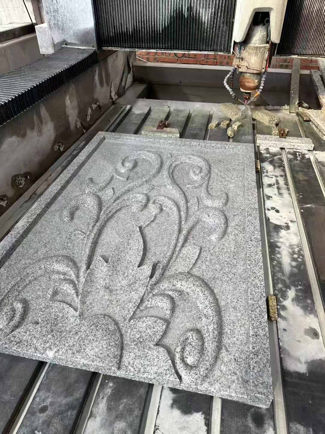 忻州 白麻别墅干挂雕花板