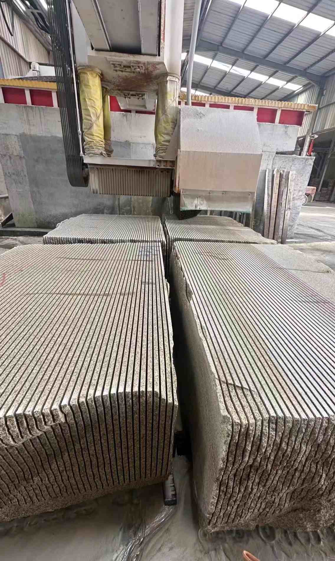 忻州 车间生产日常，黄金麻白麻花岗岩